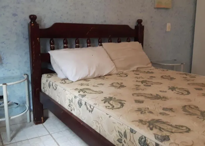 Apartamento no Guaujá/SP, c/ 2 q., 72 m2. Uma vaga na garagem Guarujá